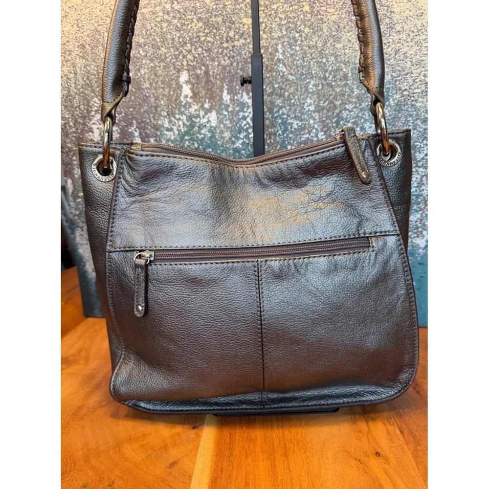 Tignanello Y2K Style Metallic Leather Shoulder Bag Silver 2010s
